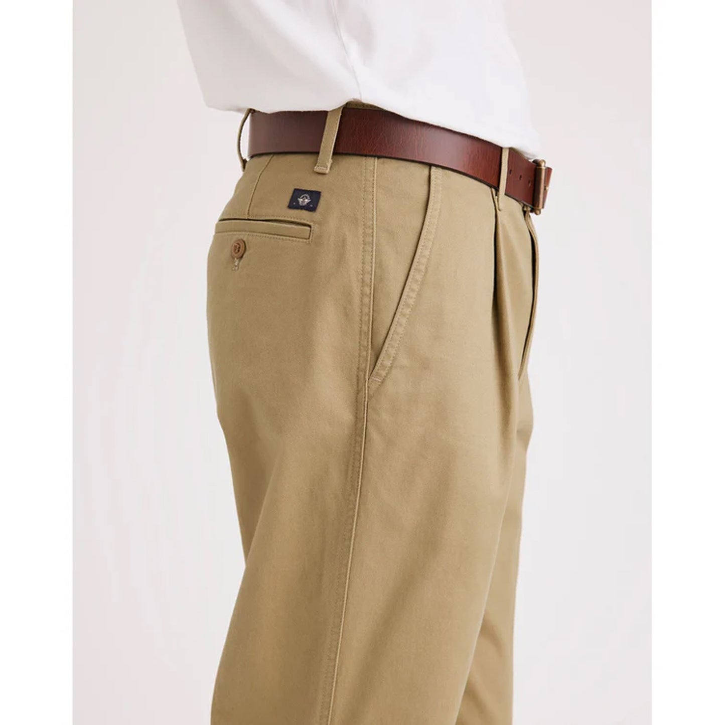 Dockers Men's 40526 Flat Front Relaxed Fit Washed Chino's, Clearance