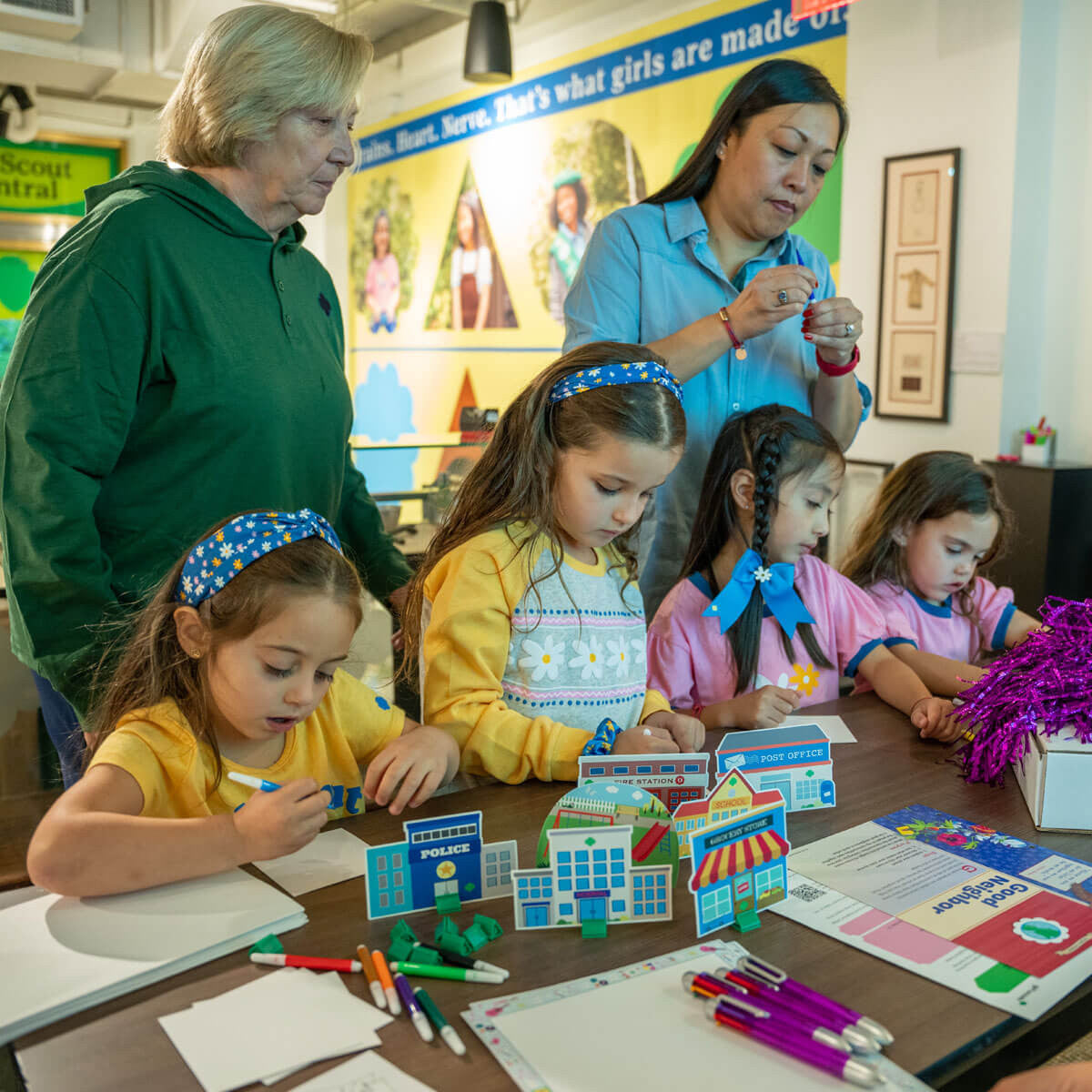 Daisy Badge Kit — Good Neighbor