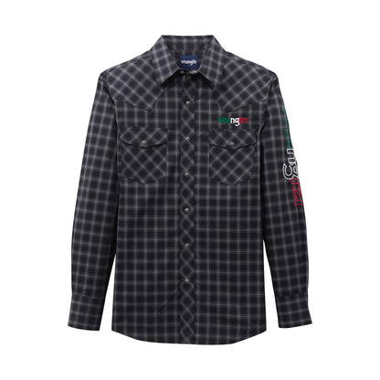 Wrangler® Men's Logo Long Sleeve Shirt - Snaps