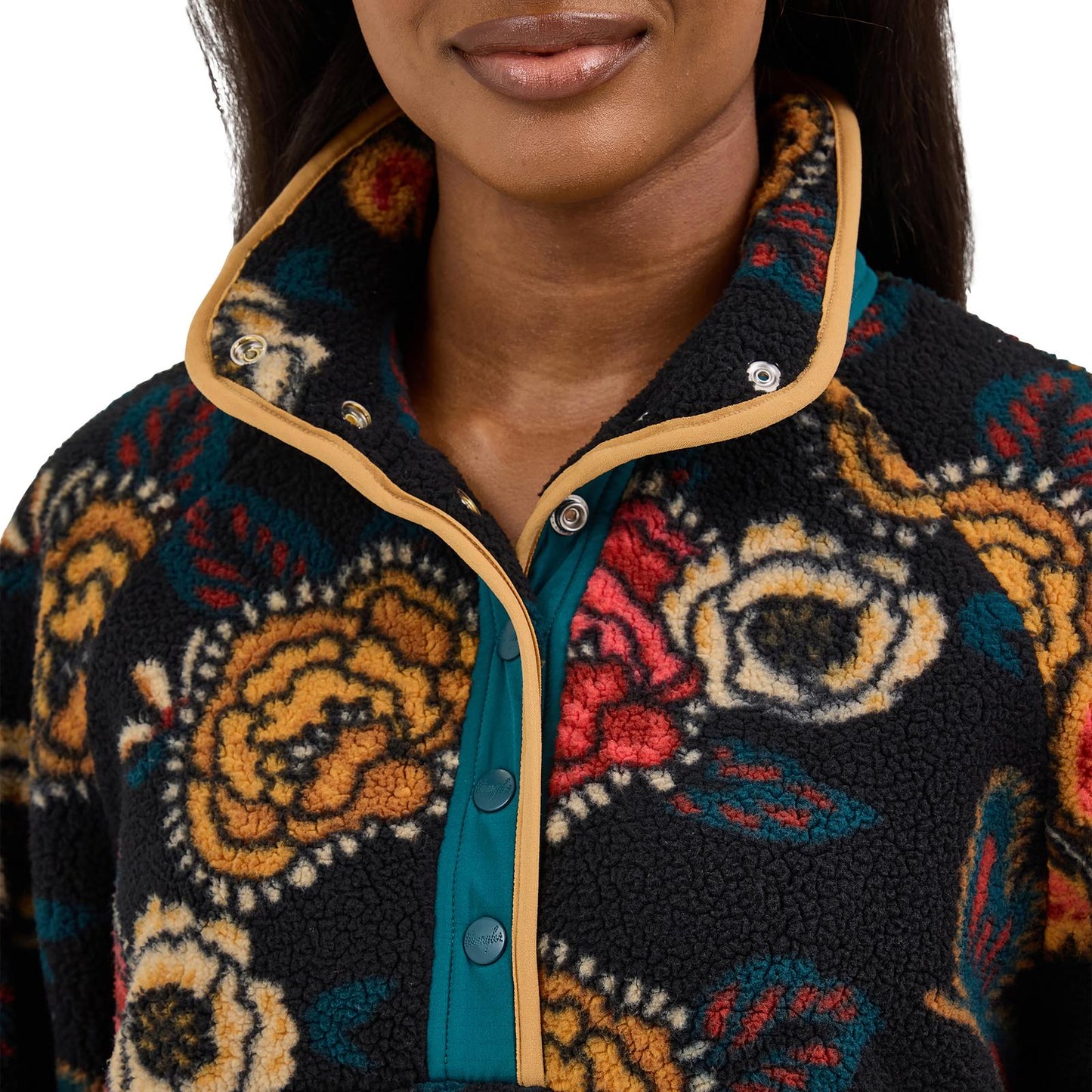 Wrangler Women Retro® Punchy Sherpa Snap Pullover - Black