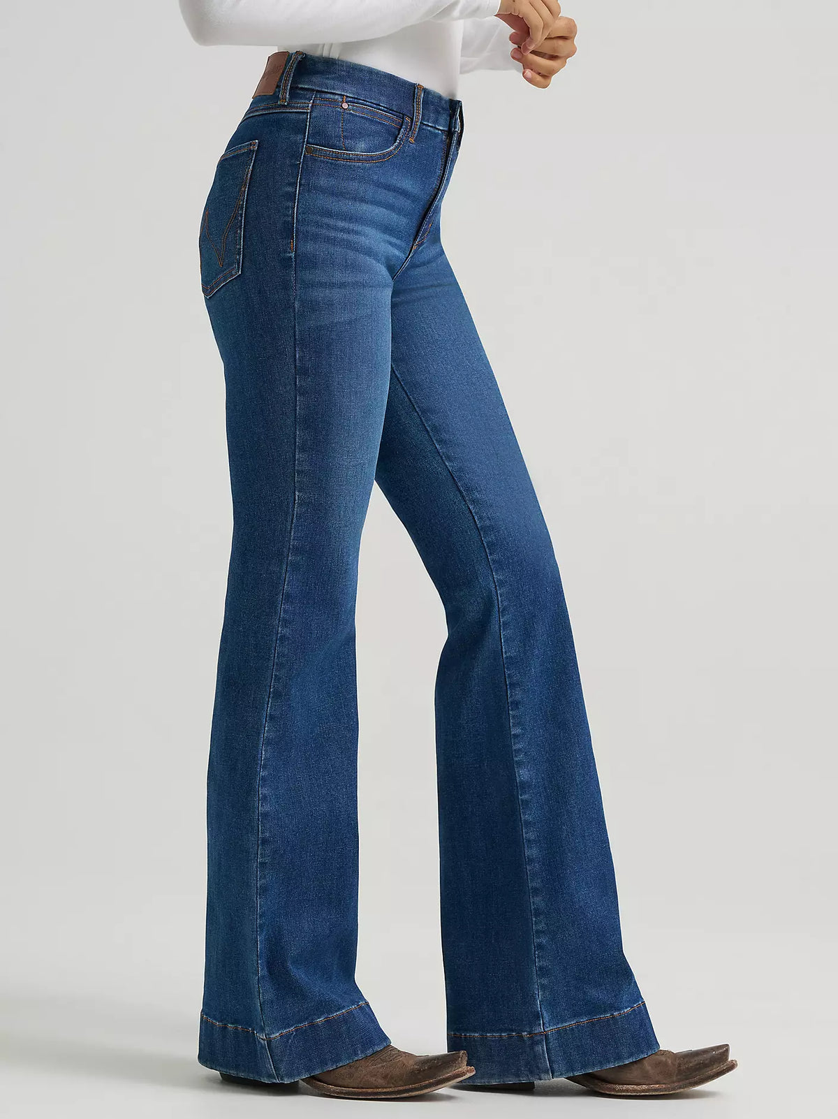Wrangler® Bespoke Trouser Jean - Reina - 112382765