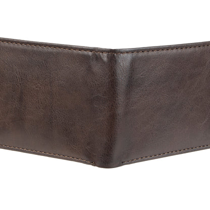 Levi's® Men's RFID Moore Traveler Wallet