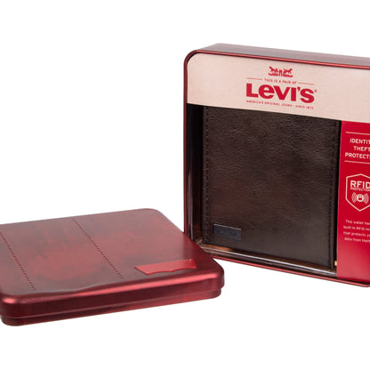 Levi's® Men's RFID Moore Traveler Wallet