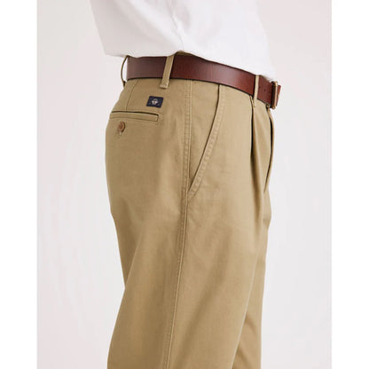 Dockers Men's 40526 Flat Front Relaxed Fit Washed Chino's, Clearance