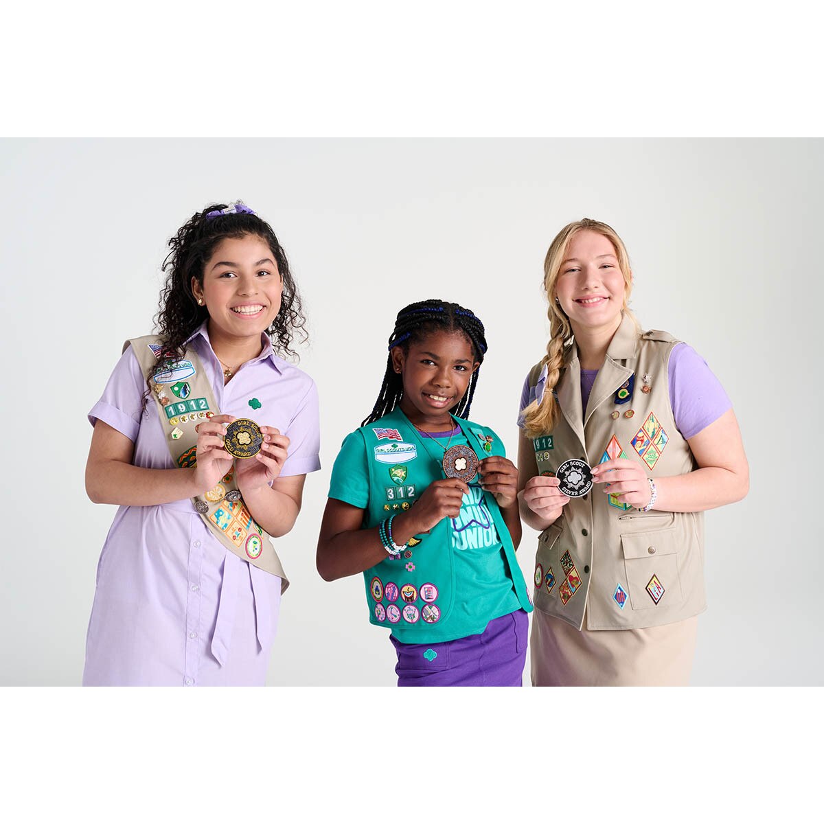 Girl Scouts Girl Scouts Gold Award Glitter Iron-On Super Fun Patch - 58941