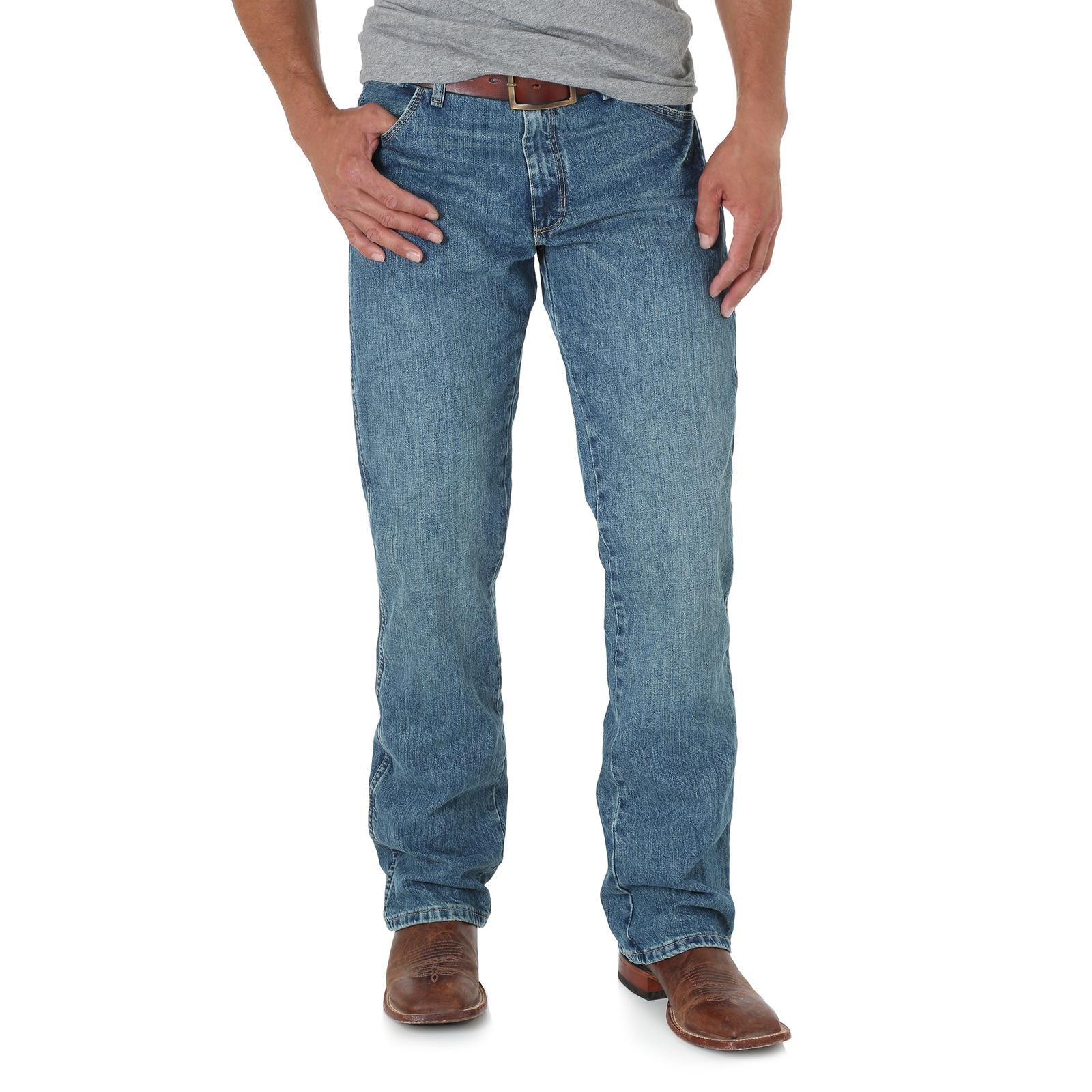 Wrangler® Men's Retro® Slim Boot Jeans Slim Worn In