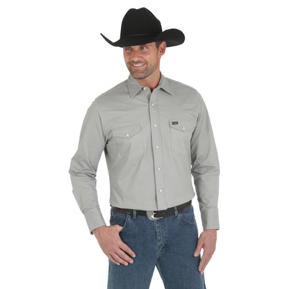 Wrangler® Men's Premium Performance Advanced Comfort Cowboy Cut® Long Sleeve Spread Collar Solid Shirt - Cement