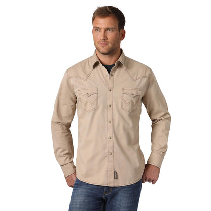 Wrangler® Men's Contrast Trim Western Two Snap Flap Pocket Shirt - Tan