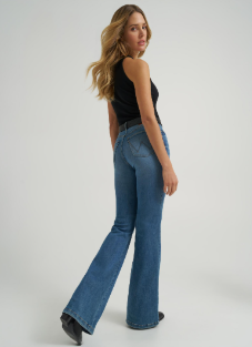 Wrangler® Bespoke Flare Jean - Lara - 112379506